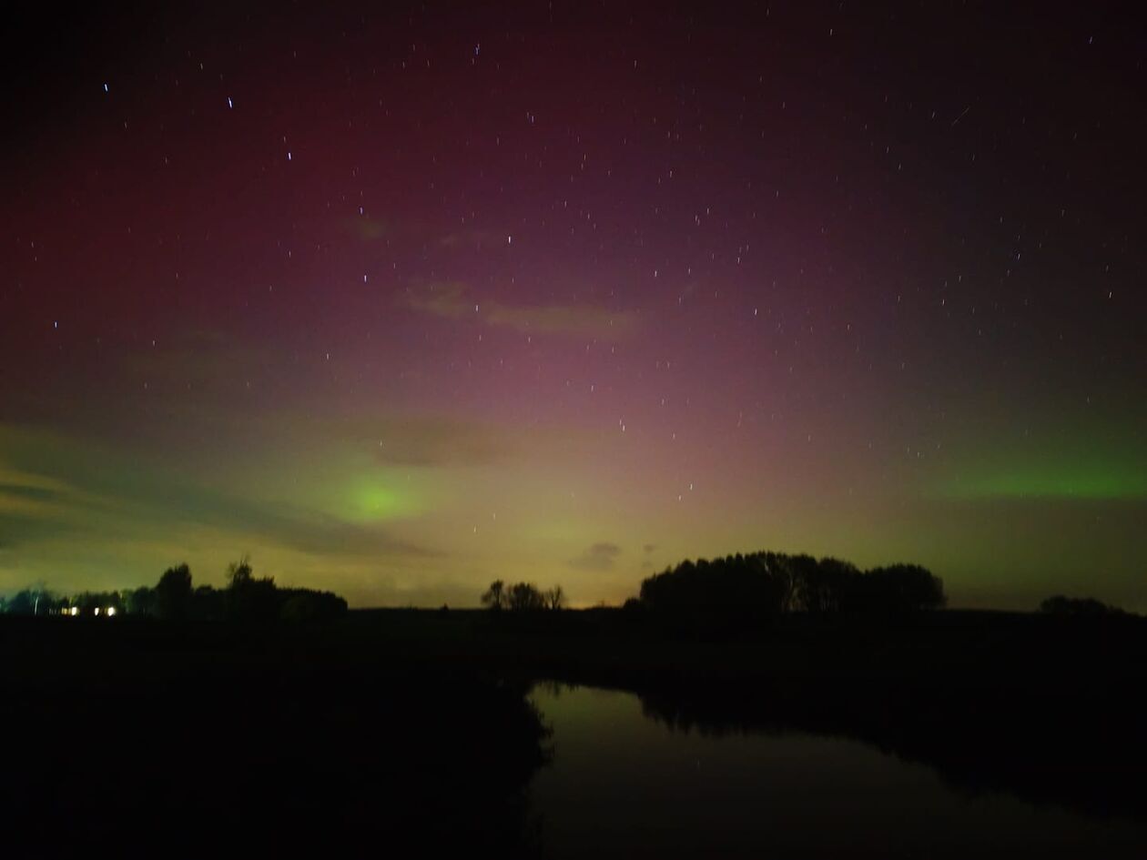  Zorza polarna w obiektywach naszych Czytelników (zdjęcie 9) - Autor: K. Marucha