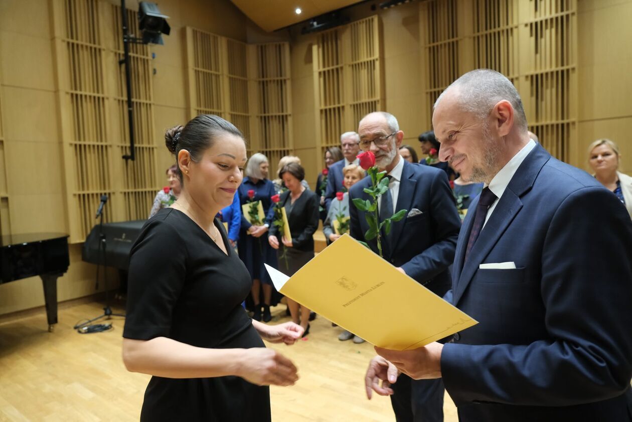  Miejskie obchody Dnia Edukacji Narodowej (zdjęcie 23) - Autor: DW