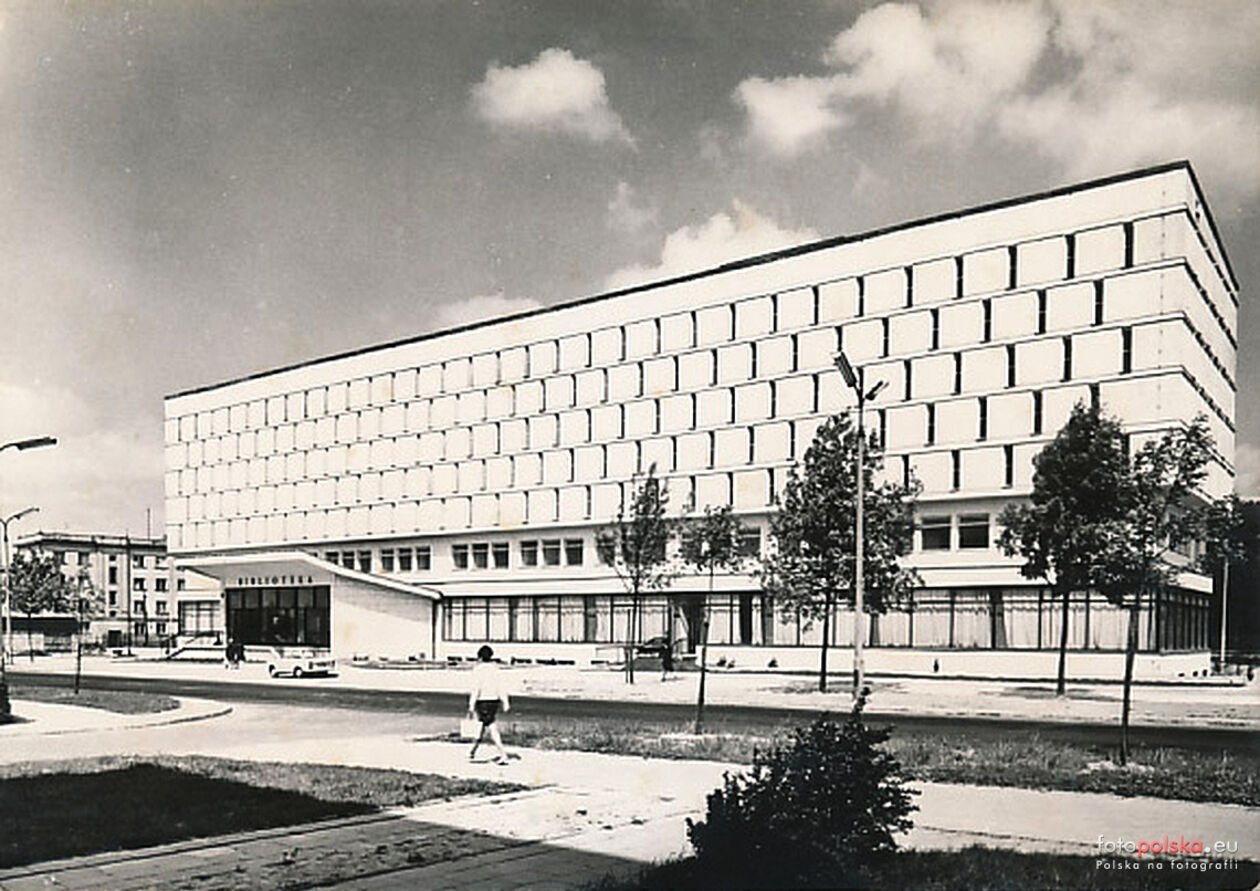  <p>Biblioteka uniwersytecka.</p>