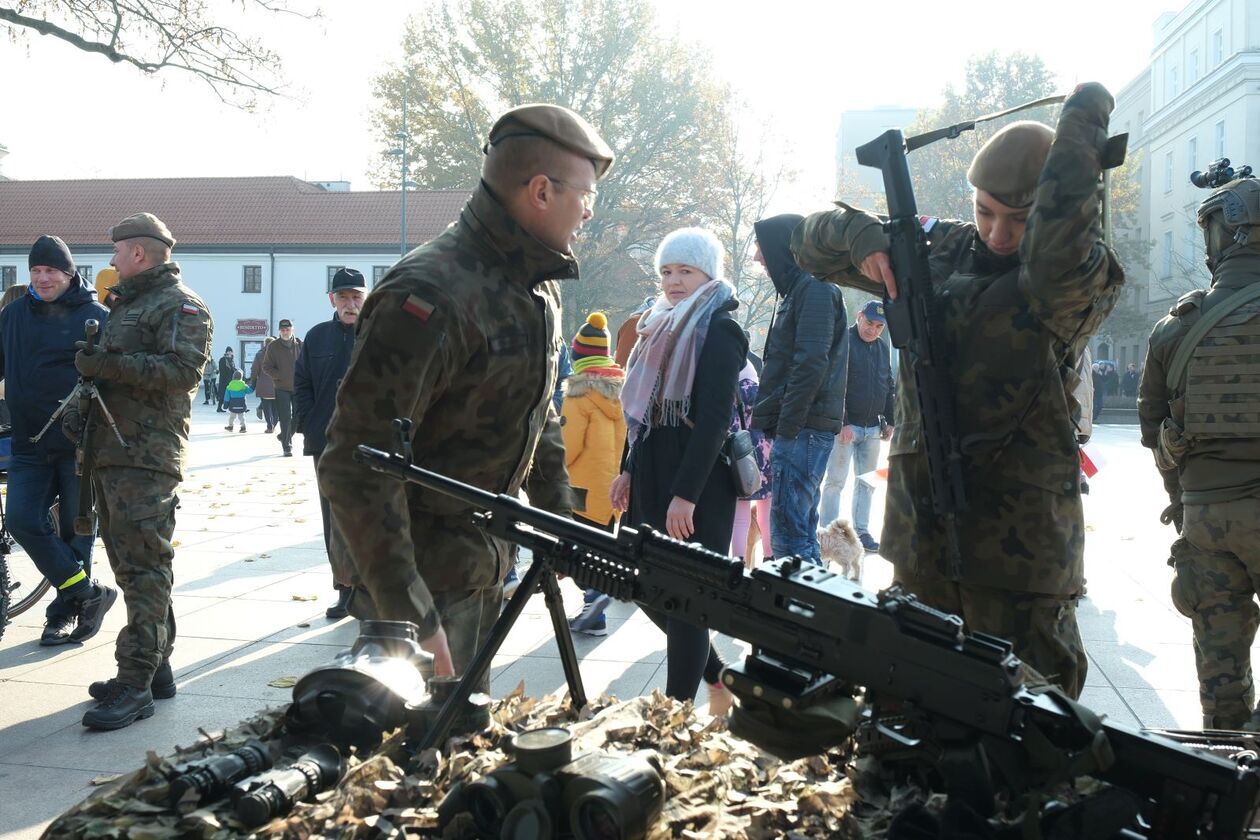  Narodowe Święto Niepodległości w Lublinie (zdjęcie 9) - Autor: DW