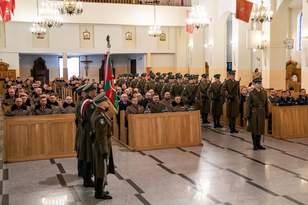  Placówka SG w Terespolu z patronem   - Autor:  Nadbużański Oddział Straży Granicznej 