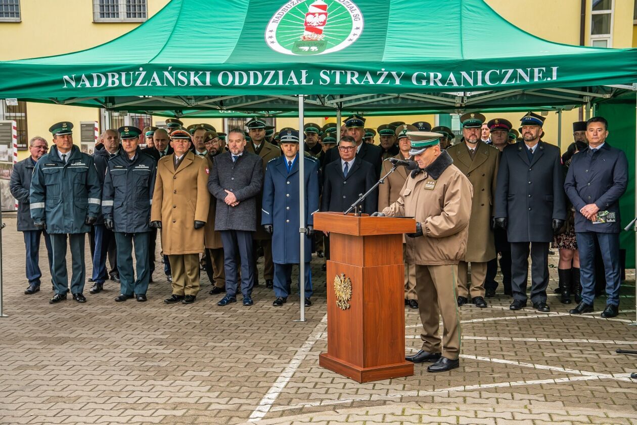  Placówka SG w Terespolu z patronem  (zdjęcie 11) - Autor:  Nadbużański Oddział Straży Granicznej 