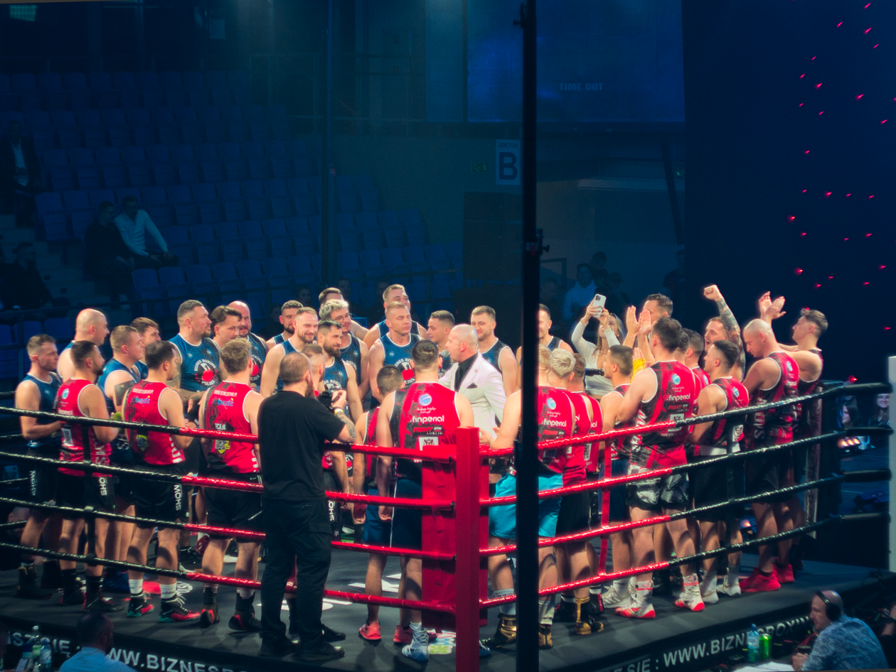  Boks białych kołnierzyków - Lublin 16 listopada 2024 (zdjęcie 34) - Autor: Michał Żyszkiewicz
