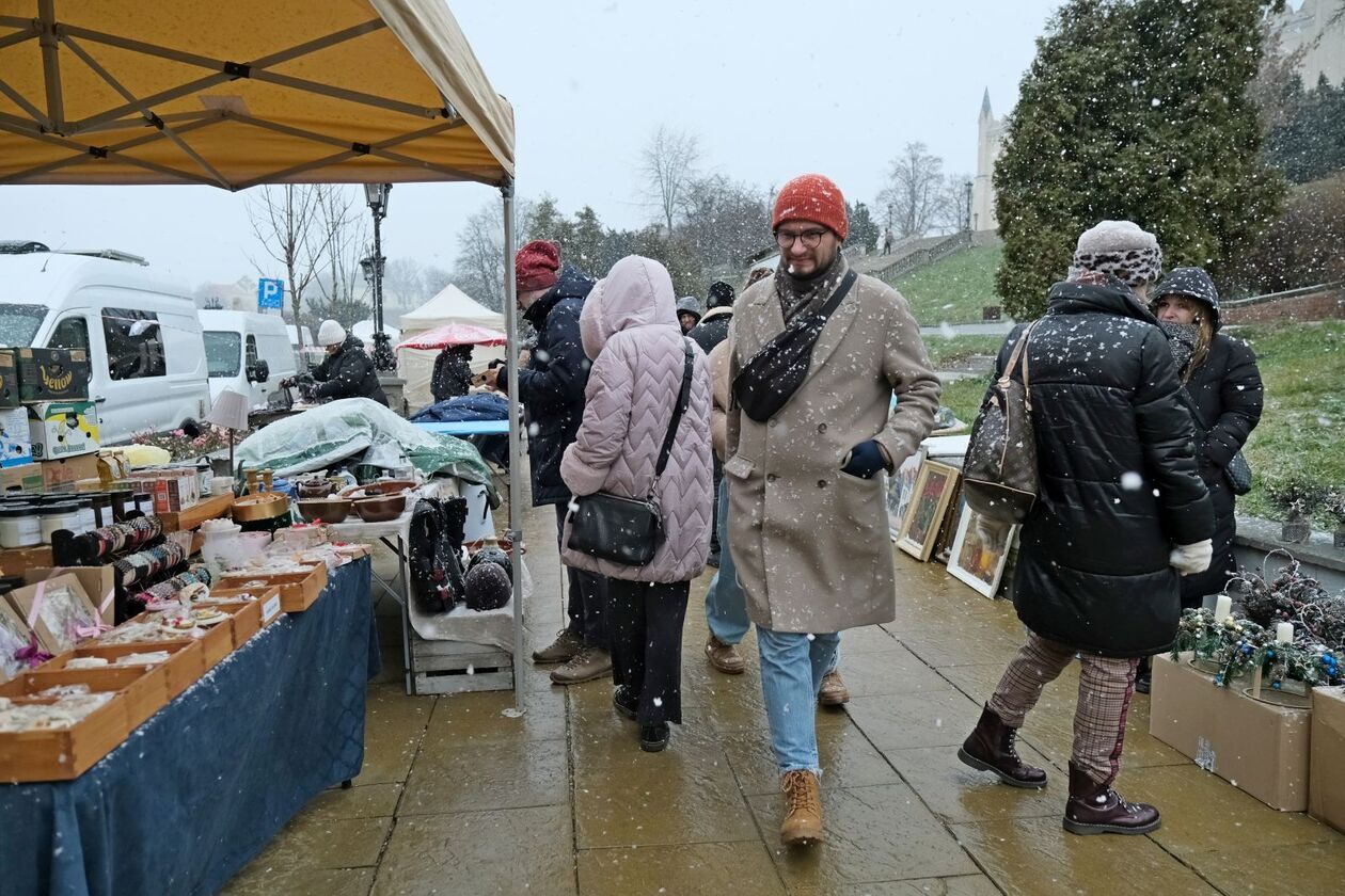  Giełda starci na Placu Zamkowym w Lublinie (zdjęcie 40) - Autor: DW