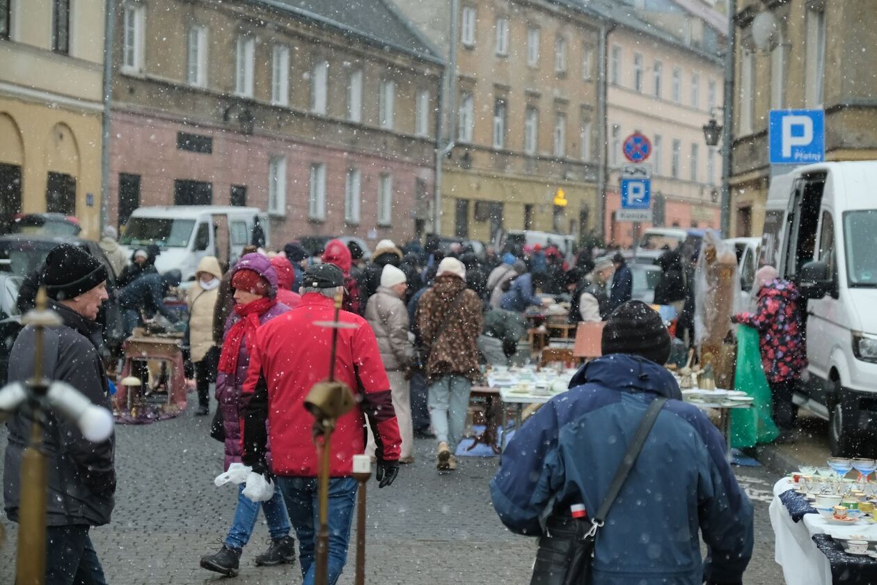  Giełda starci na Placu Zamkowym w Lublinie (zdjęcie 31) - Autor: DW