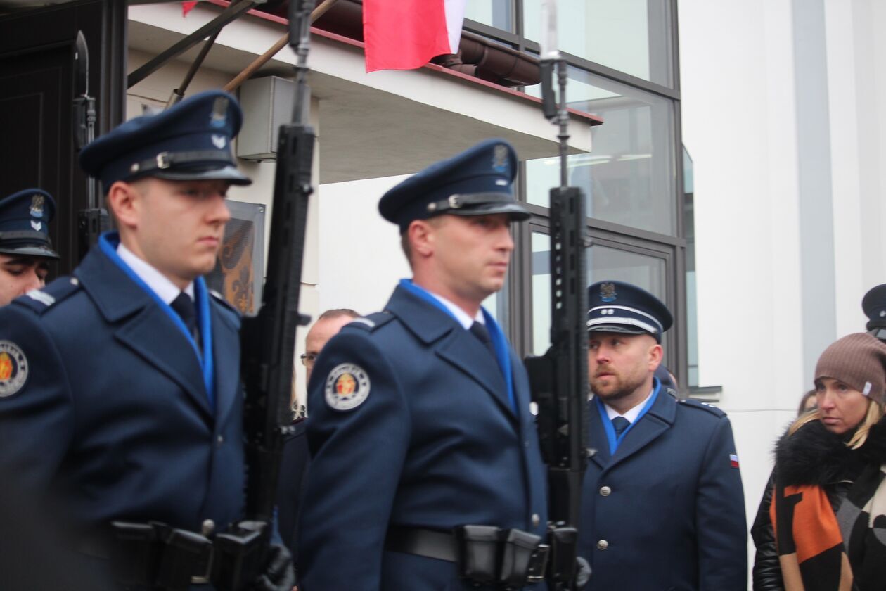  Pogrzeb policjanta Mateusza Biernackiego w Białej Podlaskiej  (zdjęcie 6) - Autor: EB