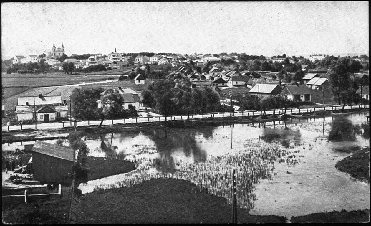  <p>Ulica Lwowska i w głębi panorama Krasnegostawu.</p>