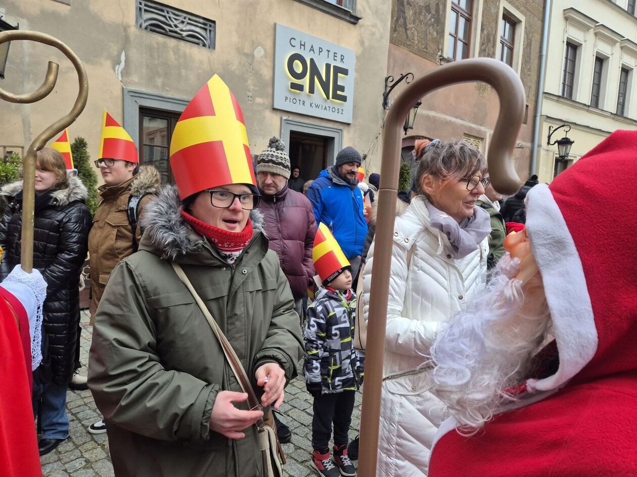  Orszak Świętego Mikołaja (zdjęcie 10) - Autor: DW