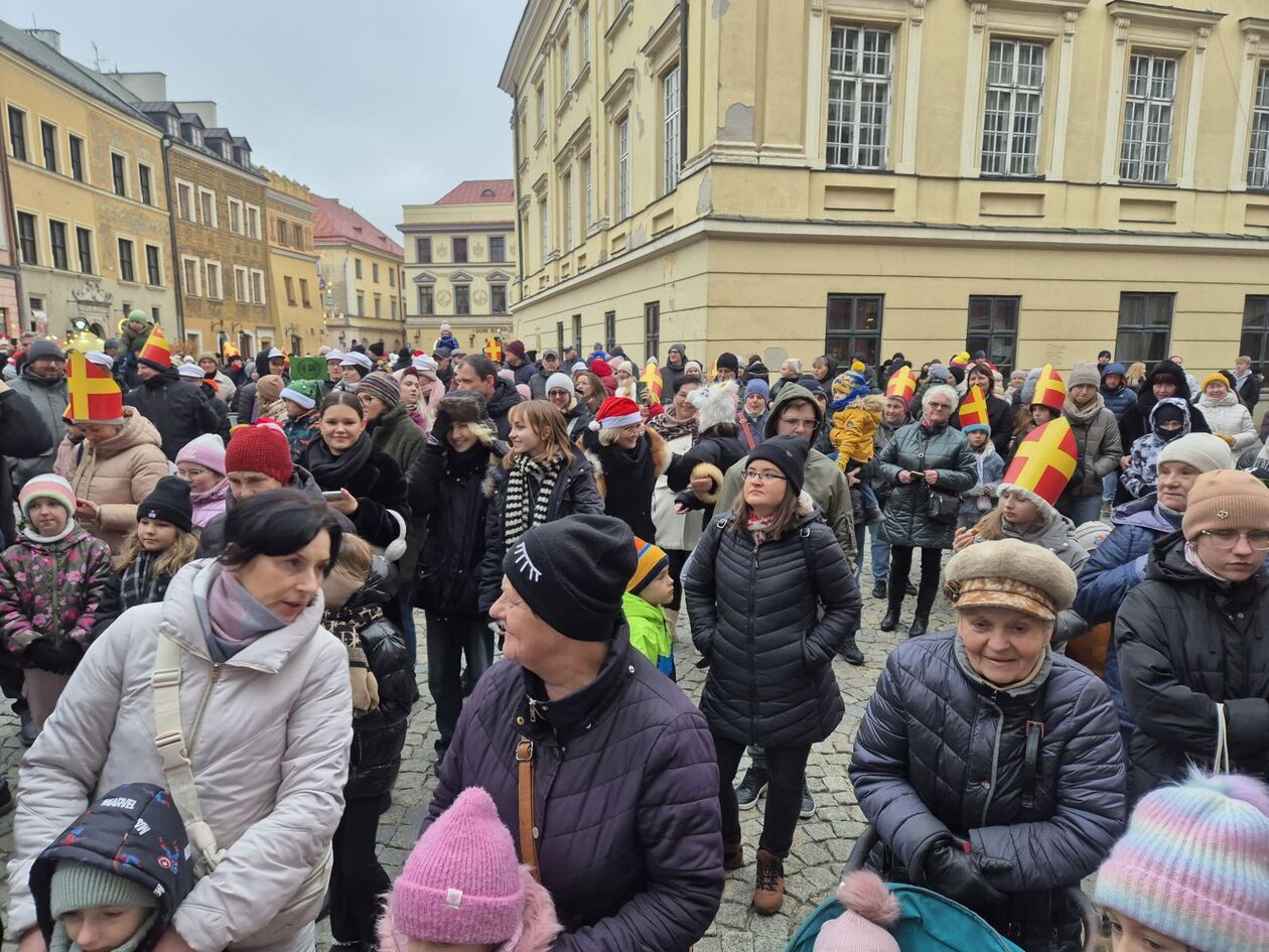  Orszak Świętego Mikołaja (zdjęcie 19) - Autor: DW