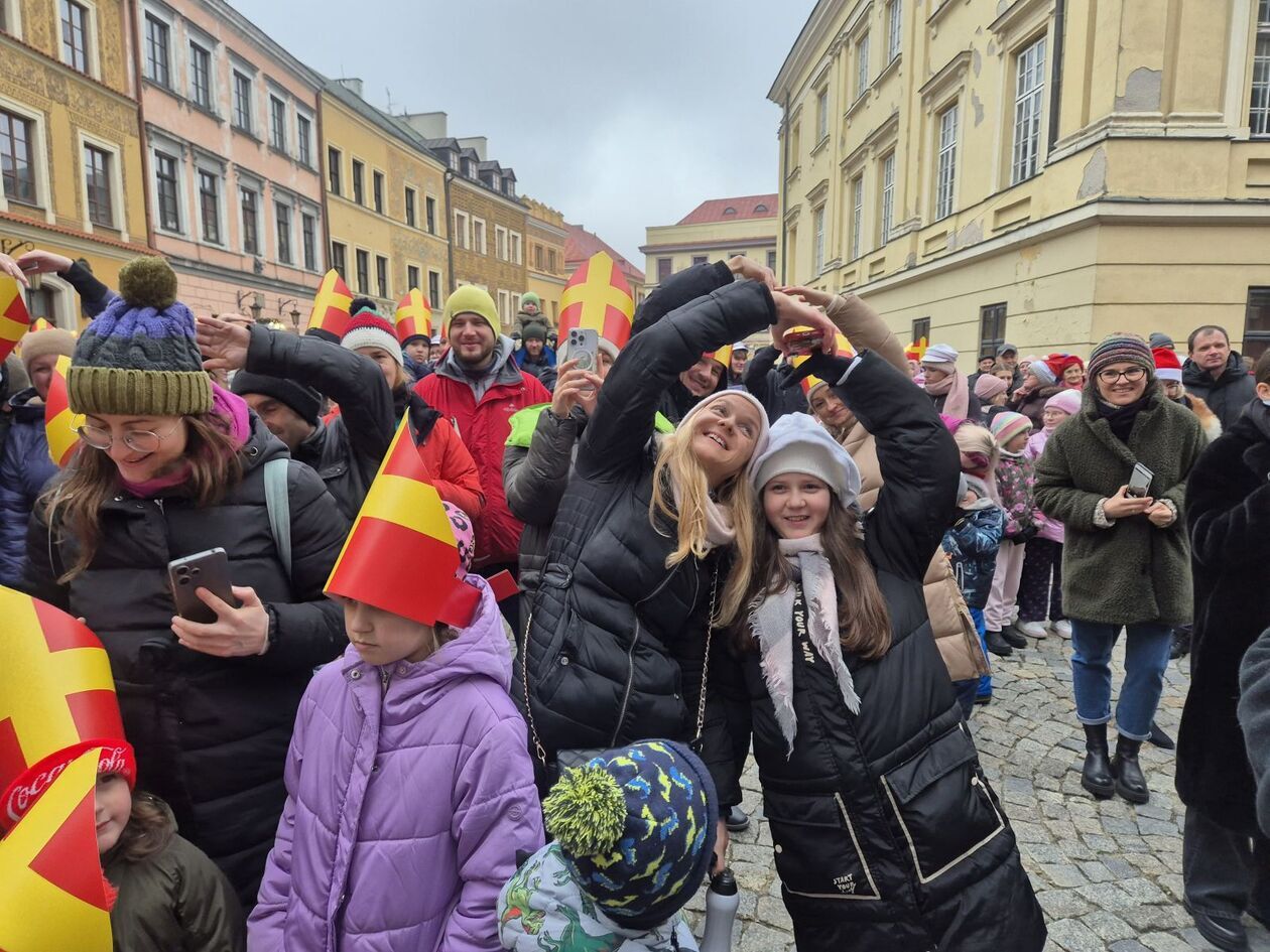  Orszak Świętego Mikołaja (zdjęcie 16) - Autor: DW