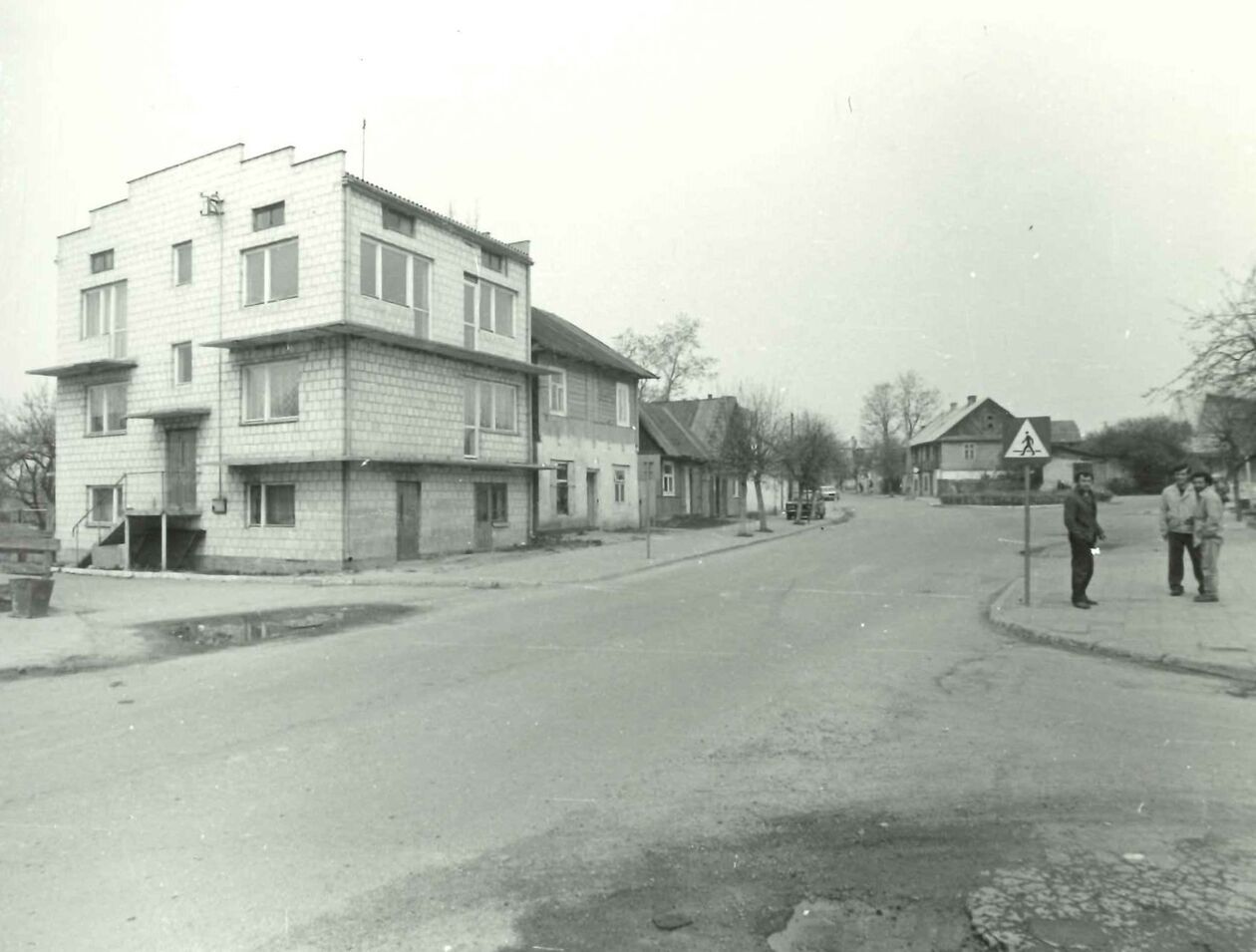  <p>Wysokie, Rynek - część środkowa, fot. Przemysław Maliszewski, 1989 r.</p>