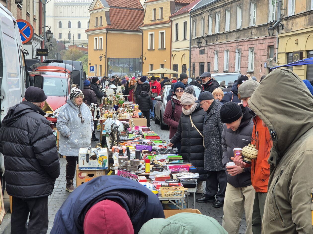  Ostatnia w tym roku lubelska giełda staroci  (zdjęcie 17) - Autor: DW