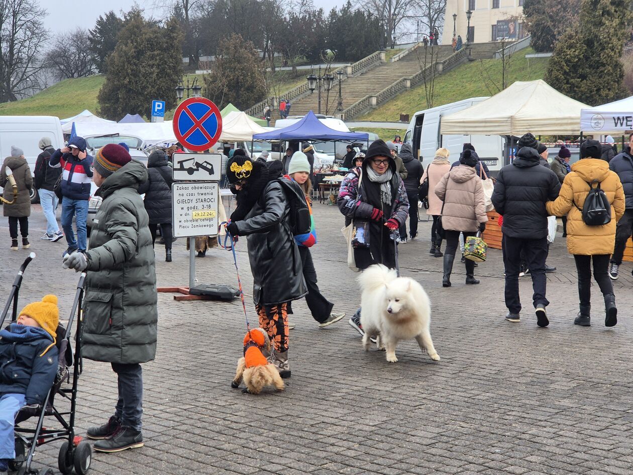  Ostatnia w tym roku lubelska giełda staroci  (zdjęcie 14) - Autor: DW