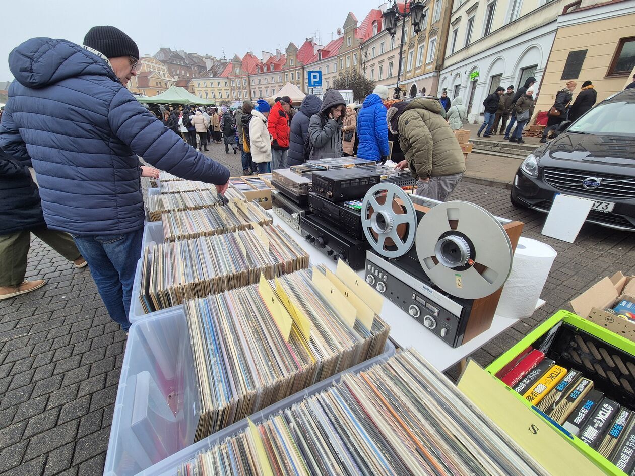  Ostatnia w tym roku lubelska giełda staroci  (zdjęcie 30) - Autor: DW