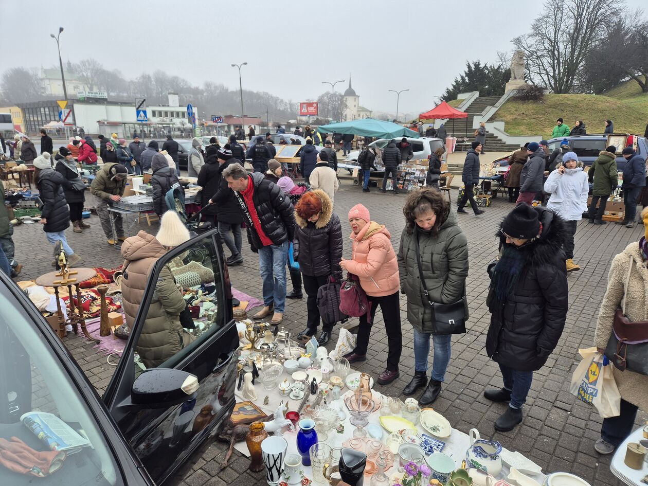  Ostatnia w tym roku lubelska giełda staroci  (zdjęcie 29) - Autor: DW