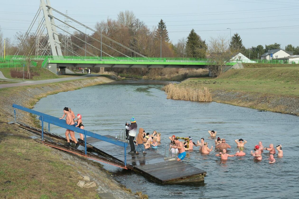  Noworoczne morsowanie (zdjęcie 34) - Autor: DW