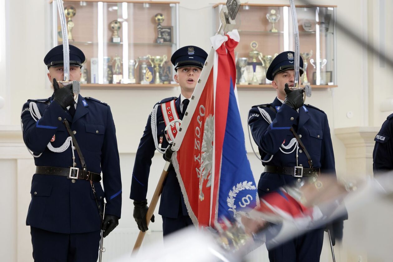  Ślubowanie nowych policjantów garnizonu lubelskiego (zdjęcie 6) - Autor: DW