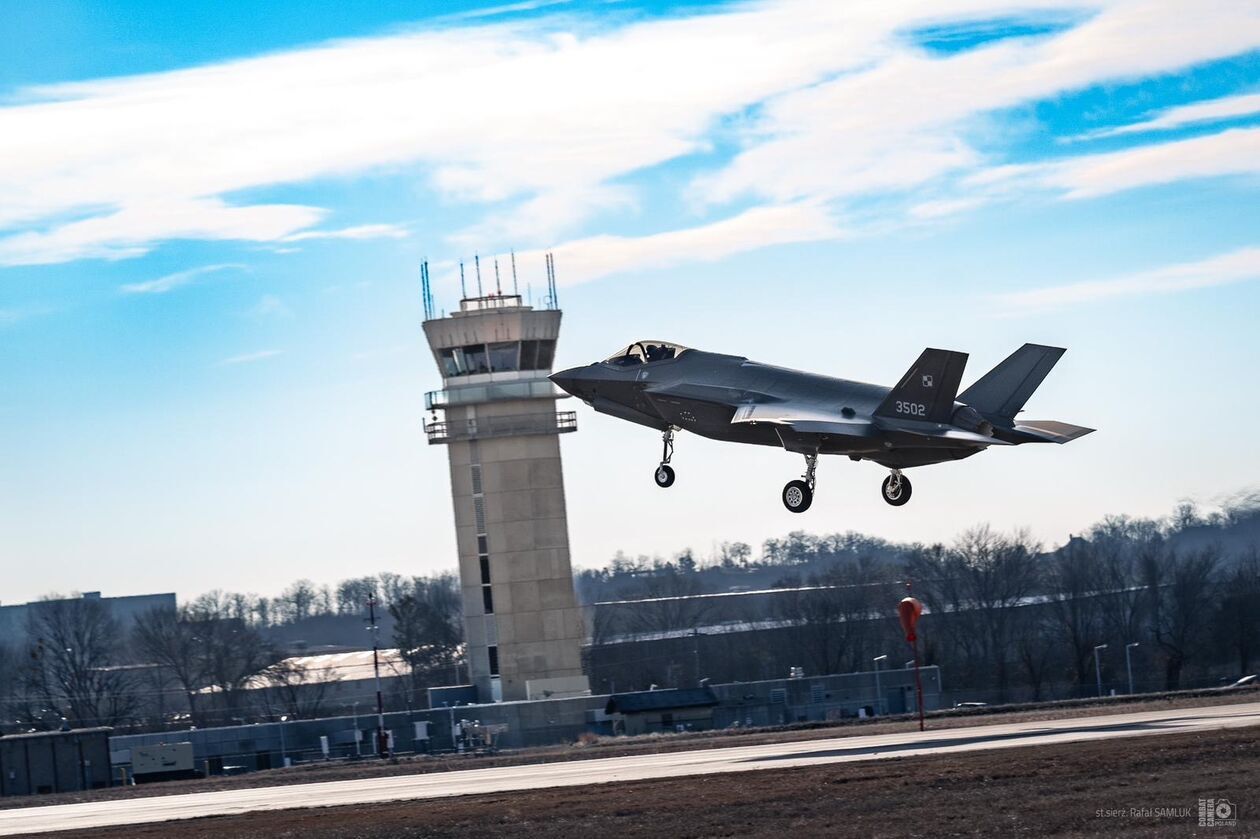  F-35 - polski pilot za sterami (zdjęcie 10) - Autor: MON