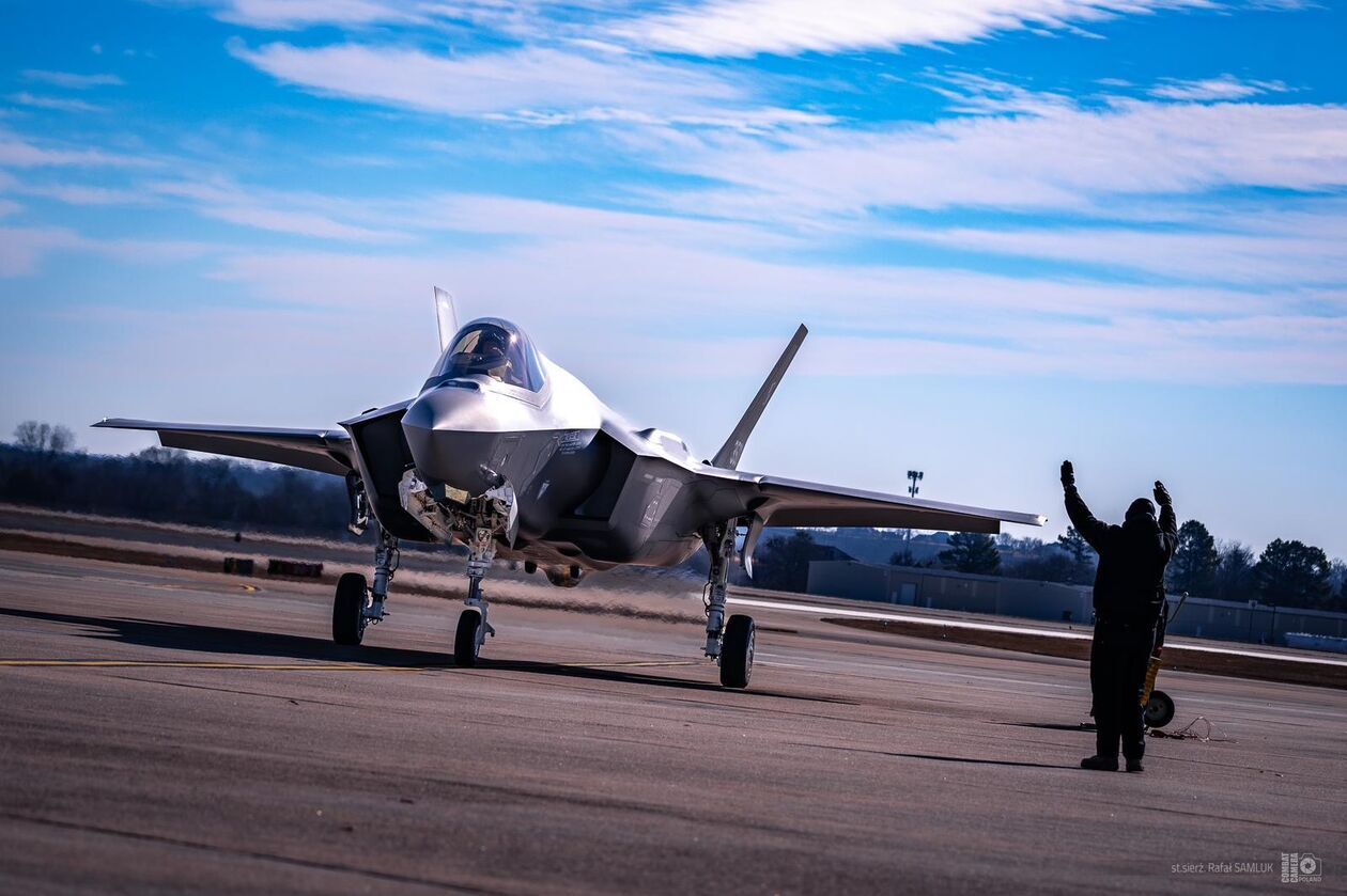  F-35 - polski pilot za sterami (zdjęcie 11) - Autor: MON