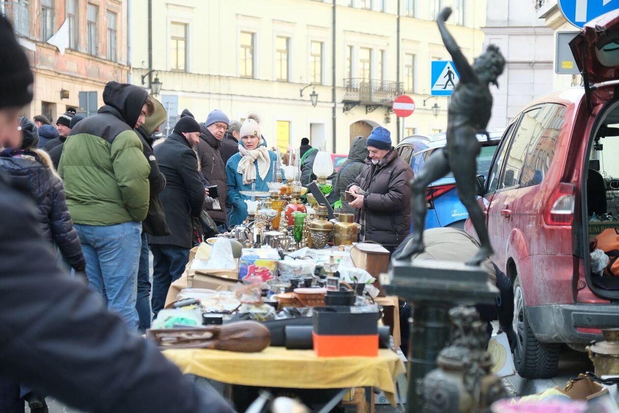  Giełda staroci w Lublinie (zdjęcie 25) - Autor: DW