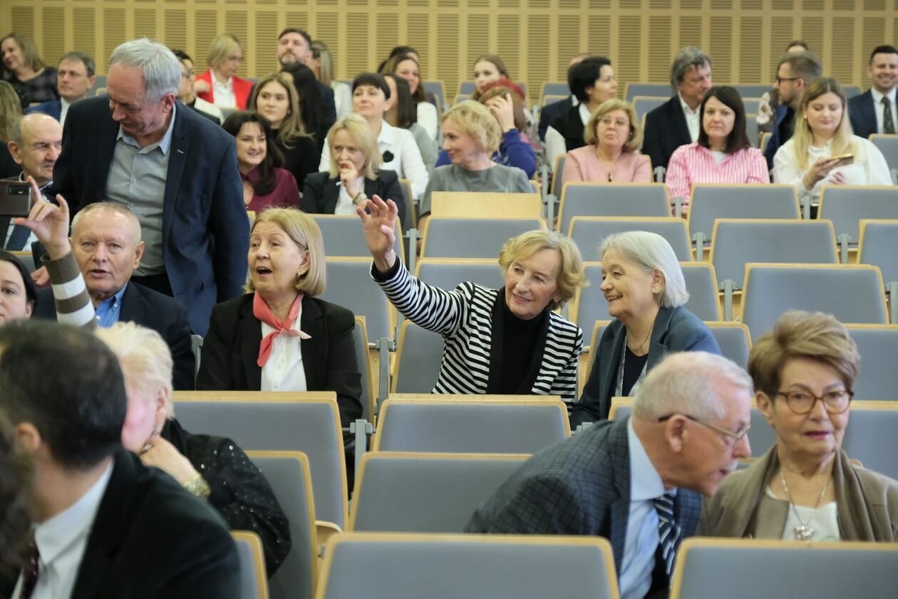  Wydział Ekonomiczny UMCS świętuje jubileusz 60-lecia istnienia (zdjęcie 2) - Autor: DW