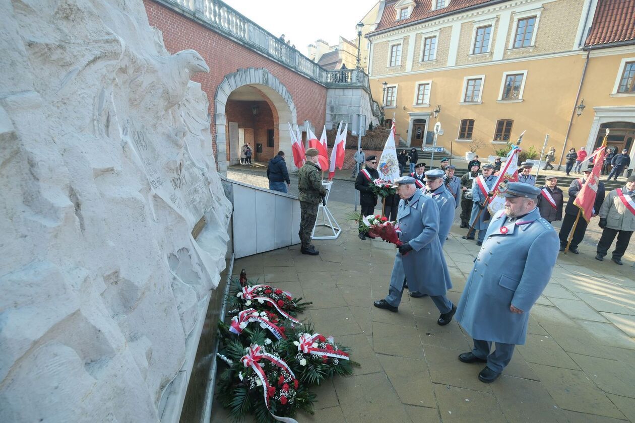  Narodowy Dzień Pamięci Żołnierzy Wyklętych w Lublinie: składamy kwiaty przy pomnikach (zdjęcie 41) - Autor: DW