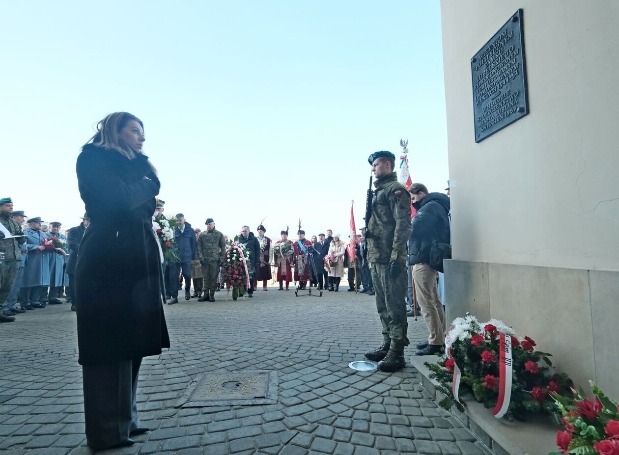  Narodowy Dzień Pamięci Żołnierzy Wyklętych w Lublinie: składamy kwiaty przy pomnikach (zdjęcie 17) - Autor: DW