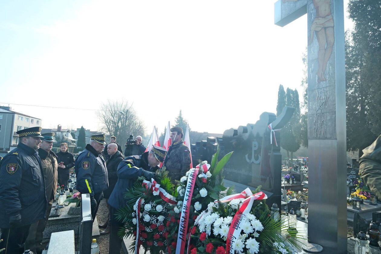  Narodowy Dzień Pamięci Żołnierzy Wyklętych w Lublinie: składamy kwiaty przy pomnikach (zdjęcie 9) - Autor: DW