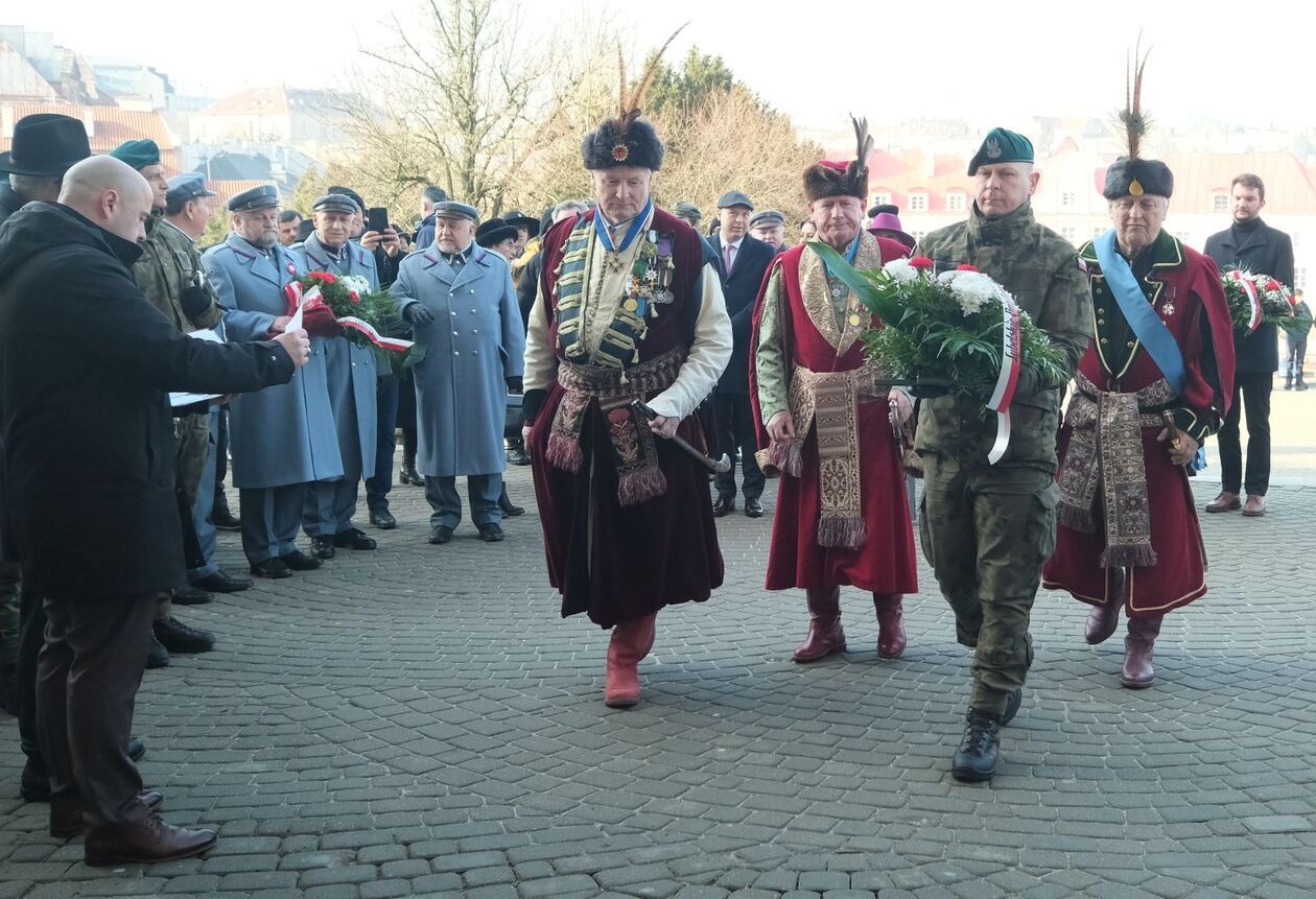  Narodowy Dzień Pamięci Żołnierzy Wyklętych w Lublinie: składamy kwiaty przy pomnikach (zdjęcie 27) - Autor: DW