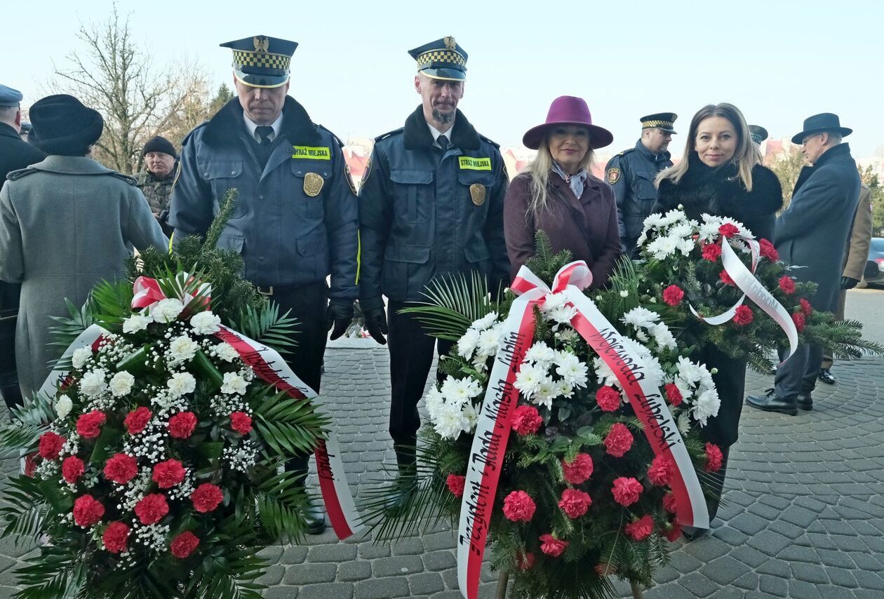  Narodowy Dzień Pamięci Żołnierzy Wyklętych w Lublinie: składamy kwiaty przy pomnikach (zdjęcie 13) - Autor: DW