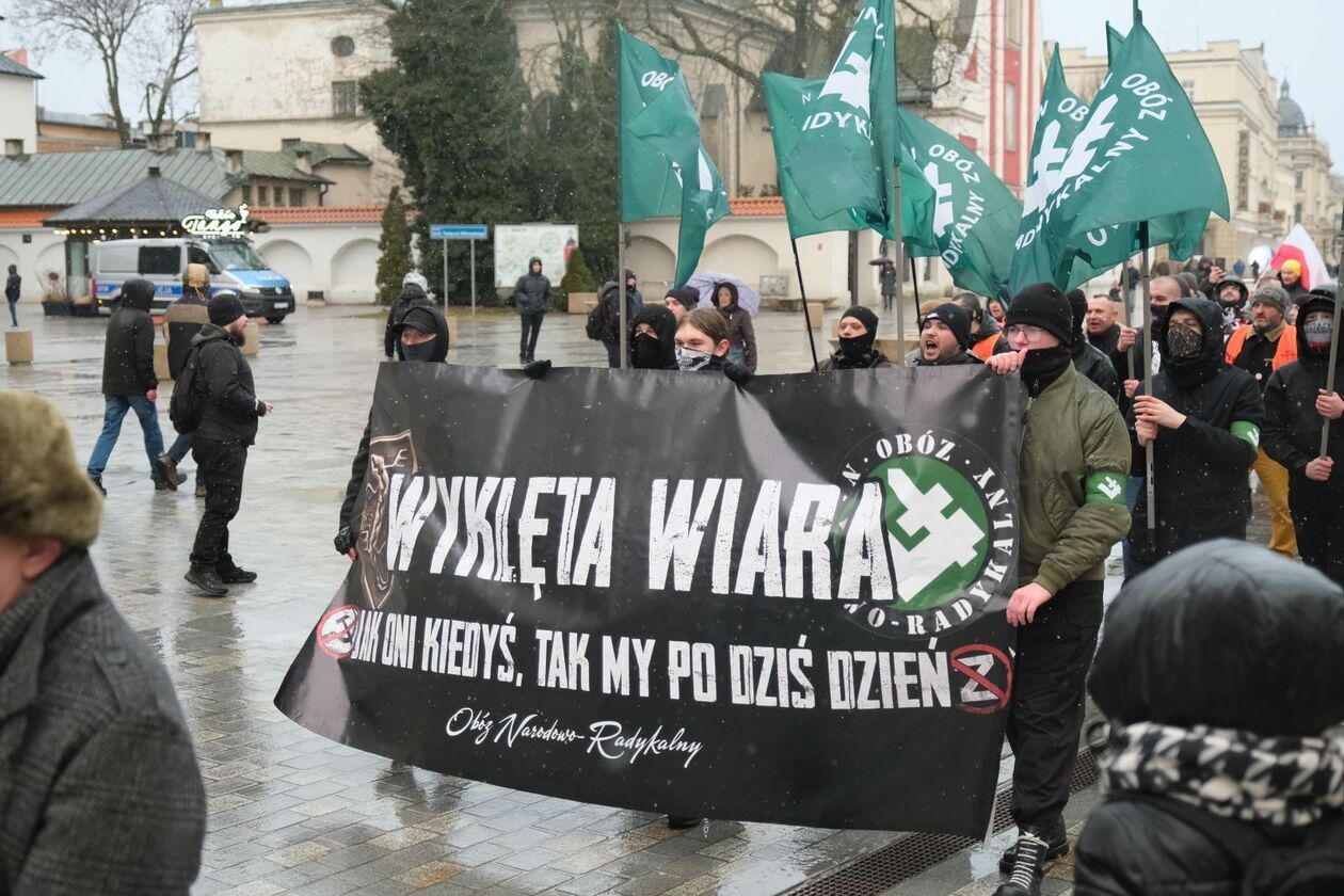  Marsz Pamięci Żołnierzy Wyklętych w Lublinie (zdjęcie 24) - Autor: DW