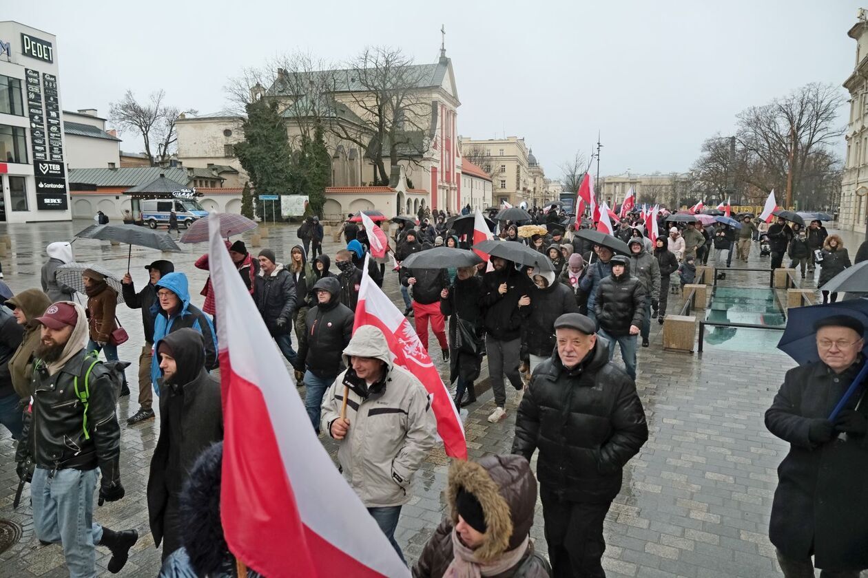  Marsz Pamięci Żołnierzy Wyklętych w Lublinie (zdjęcie 37) - Autor: DW