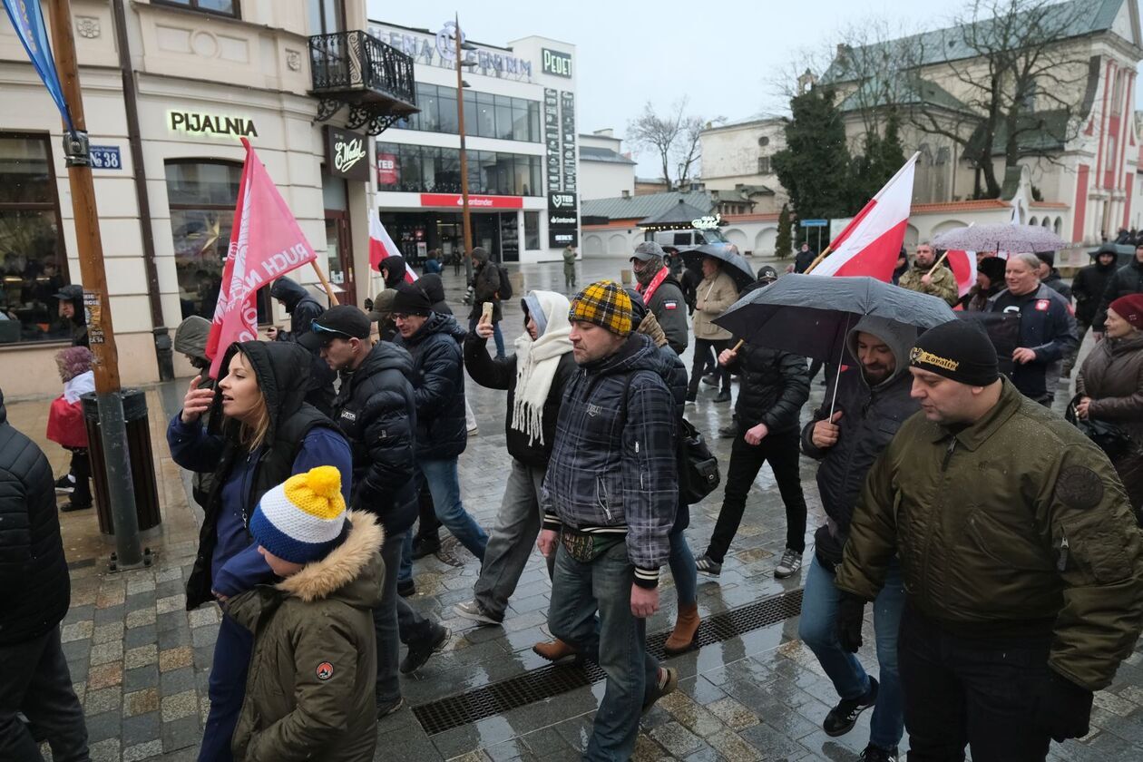  Marsz Pamięci Żołnierzy Wyklętych w Lublinie (zdjęcie 30) - Autor: DW