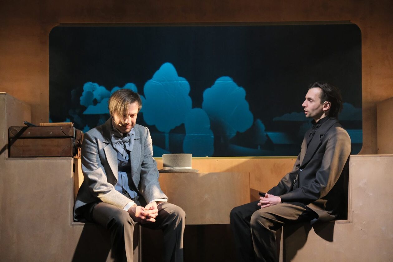  W Teatrze Andersena premiera spektaklu pt Ostatnia podróż Andersena  (zdjęcie 9) - Autor: DW