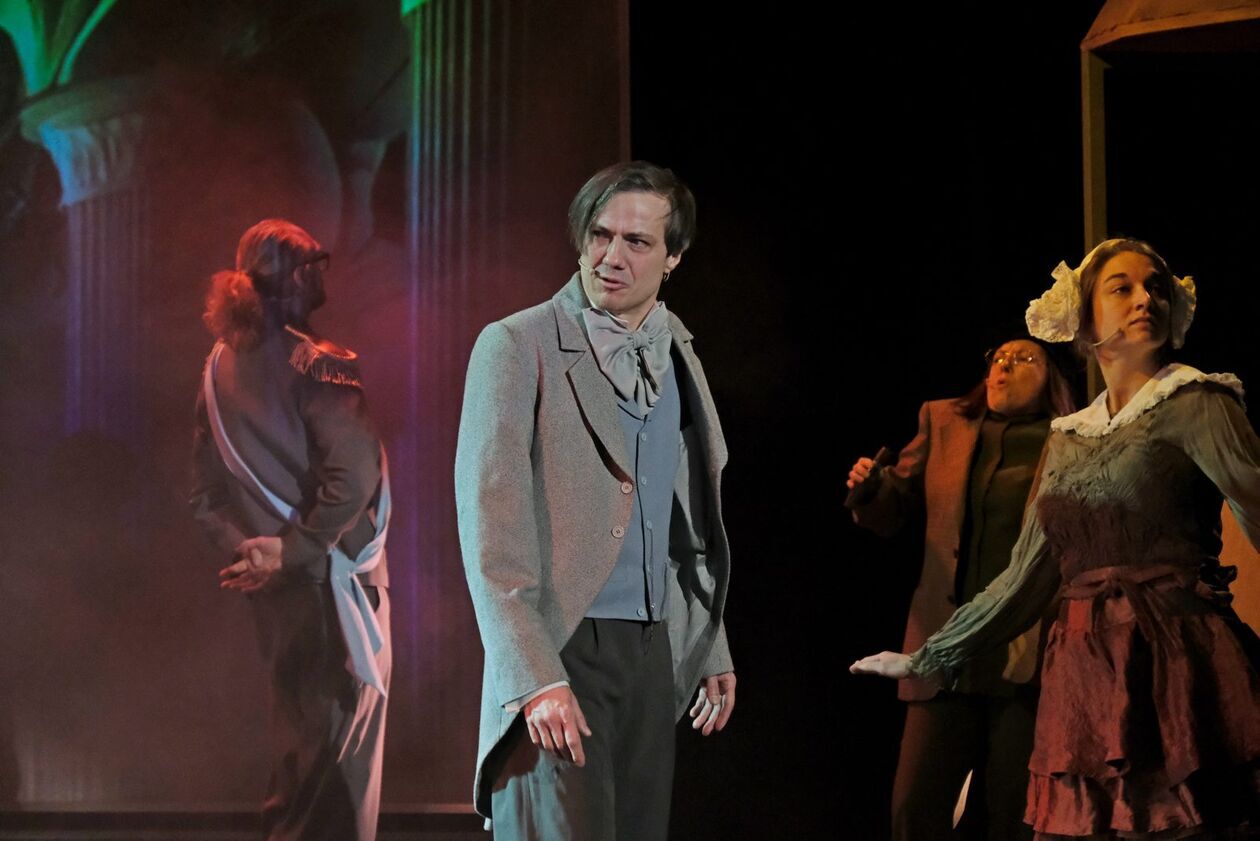  W Teatrze Andersena premiera spektaklu pt Ostatnia podróż Andersena  (zdjęcie 23) - Autor: DW