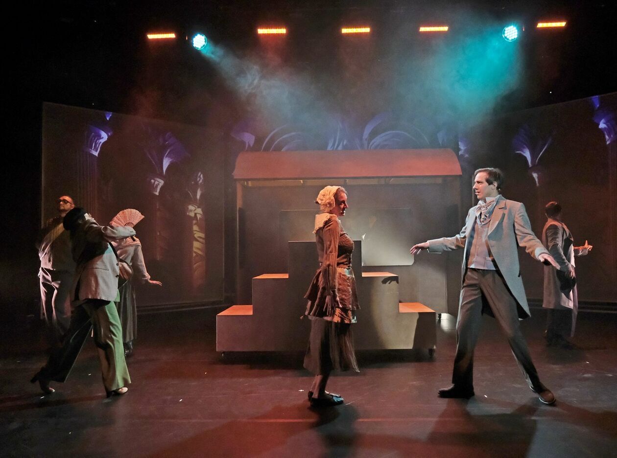  W Teatrze Andersena premiera spektaklu pt Ostatnia podróż Andersena  (zdjęcie 25) - Autor: DW