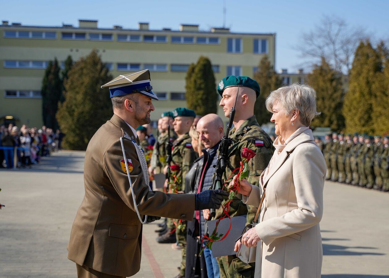  Wojskowa przysięga w Lublinie i Chełmie (zdjęcie 14) - Autor: 19 LBZ