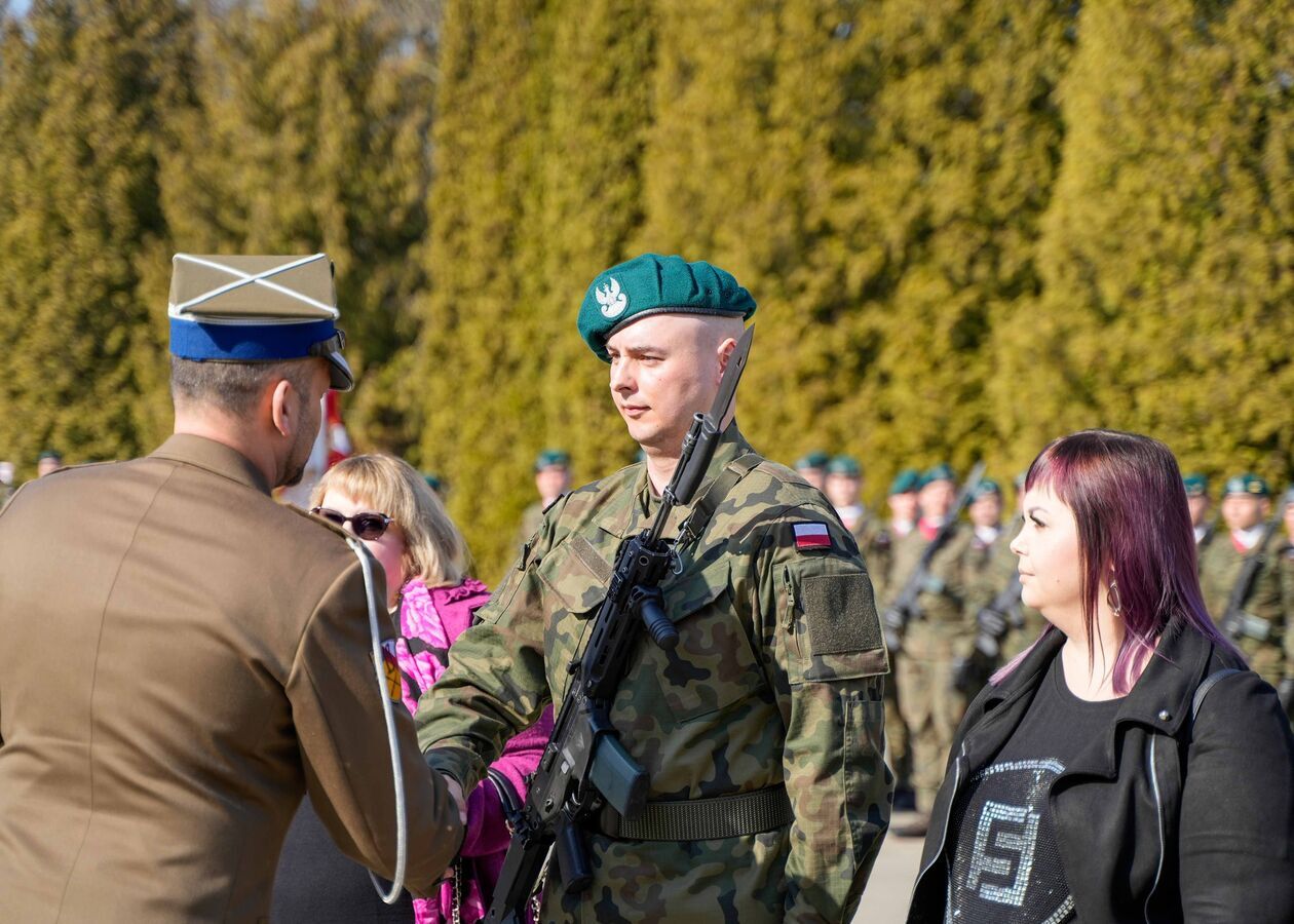  Wojskowa przysięga w Lublinie i Chełmie (zdjęcie 11) - Autor: 19 LBZ