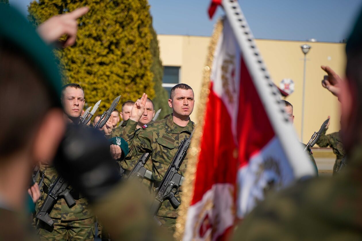  Wojskowa przysięga w Lublinie i Chełmie (zdjęcie 21) - Autor: 19 LBZ