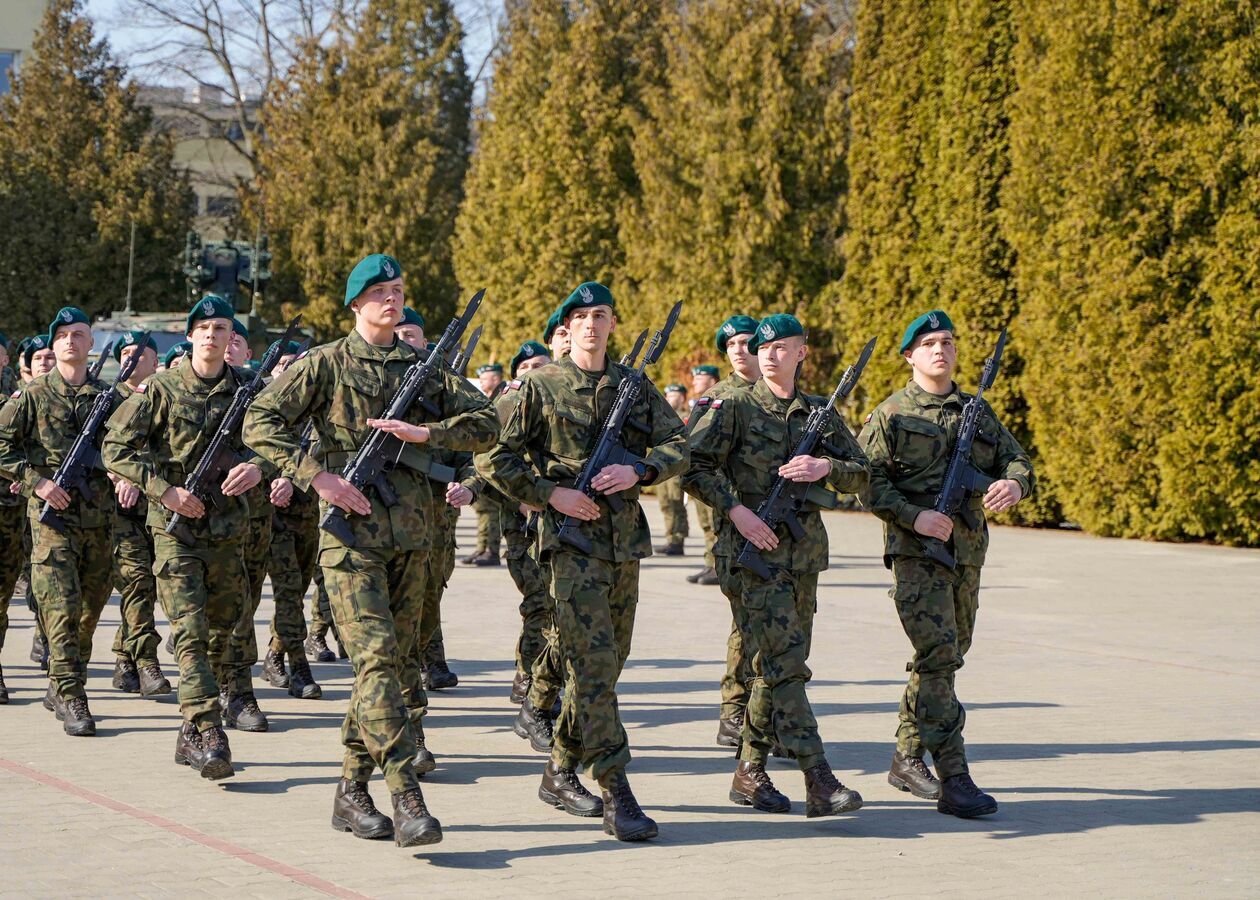  Wojskowa przysięga w Lublinie i Chełmie (zdjęcie 10) - Autor: 19 LBZ