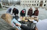 122 rocznica urodzin Józefa Czechowicza: akcja pieczątkowa na deptaku i wystawa w ratuszu (zdjęcie 5)