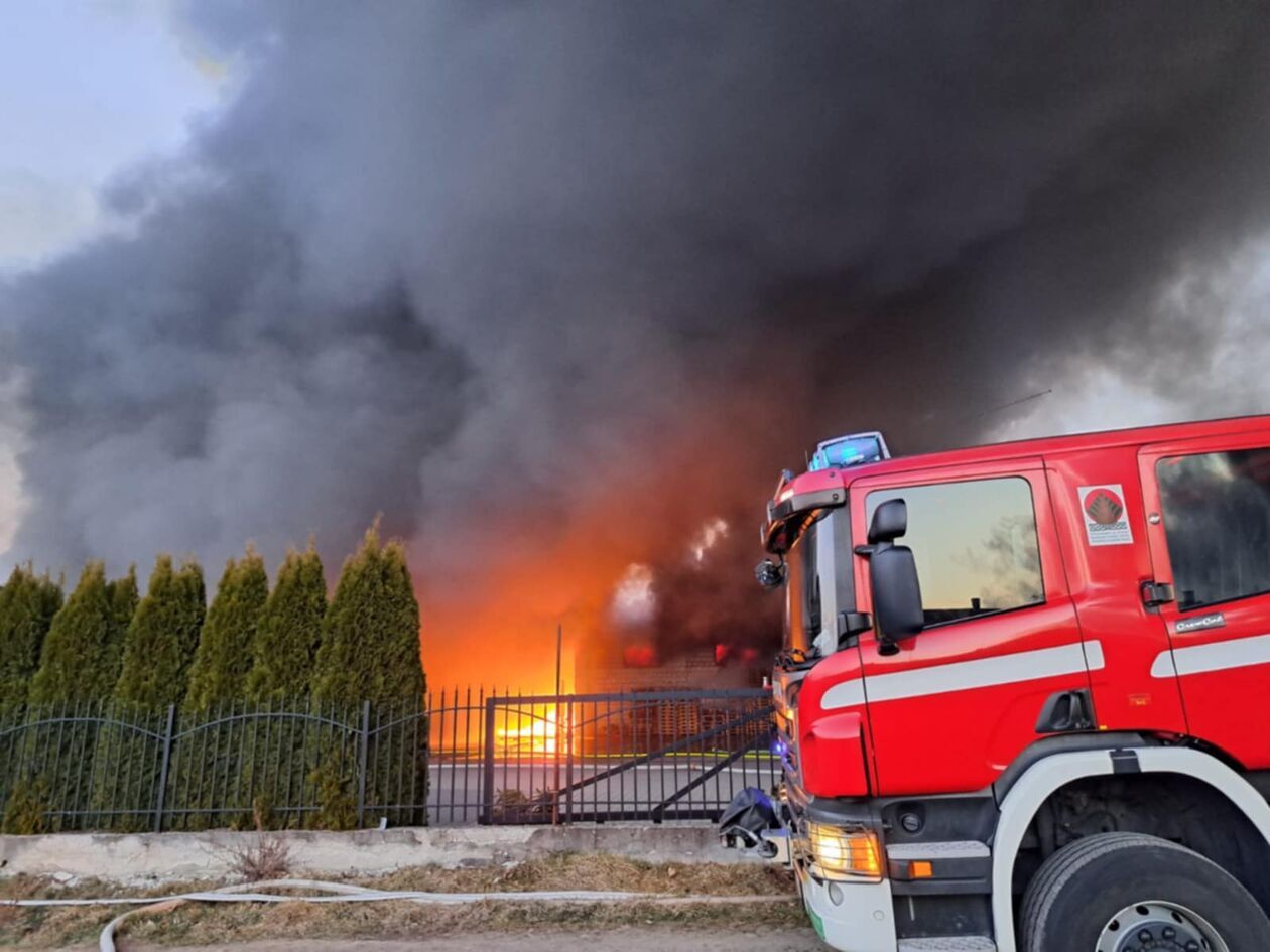  Pożar w Maniach  - Autor: KM PSP Biała Podlaska