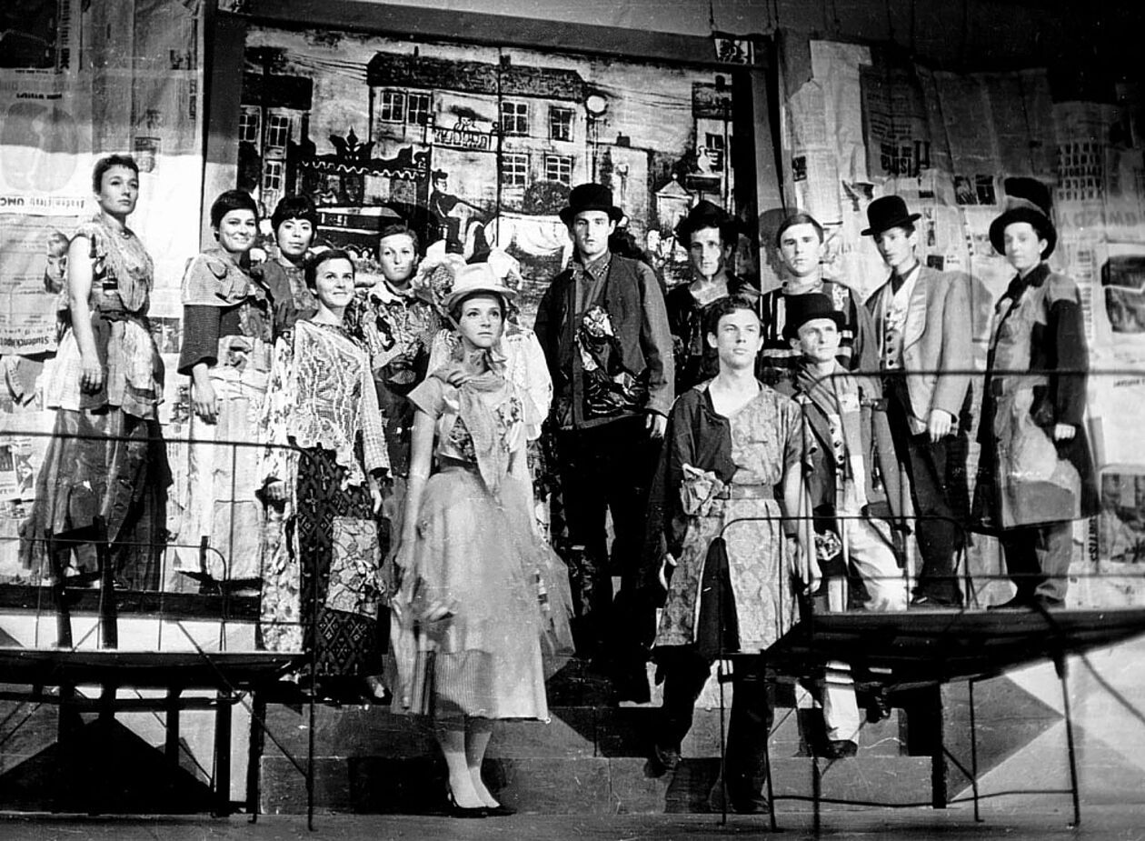  <p>Teatr Gong 2 "Pieśni i songi Pana Brechta" 1966 r.</p>