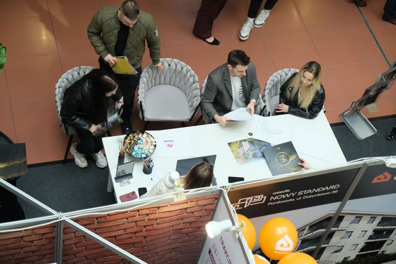  W lubelskiej galerii Gala przy ul. Fabrycznej 2 trwa Giełda Mieszkań (zdjęcie 16) - Autor: DW