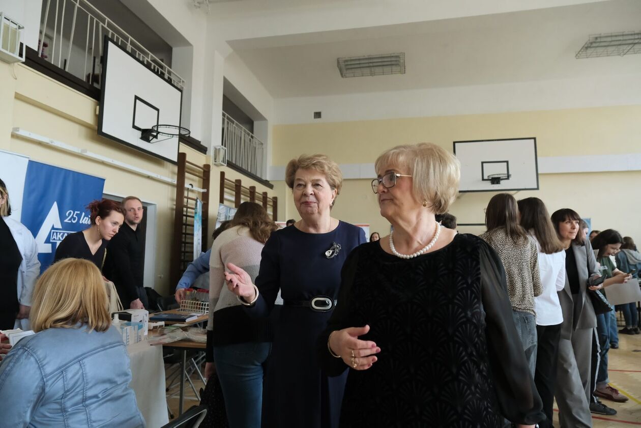  Dzień Otwarty i Dzień Kariery Zawodów Przyszłości ZSChiPS (zdjęcie 51) - Autor: DW