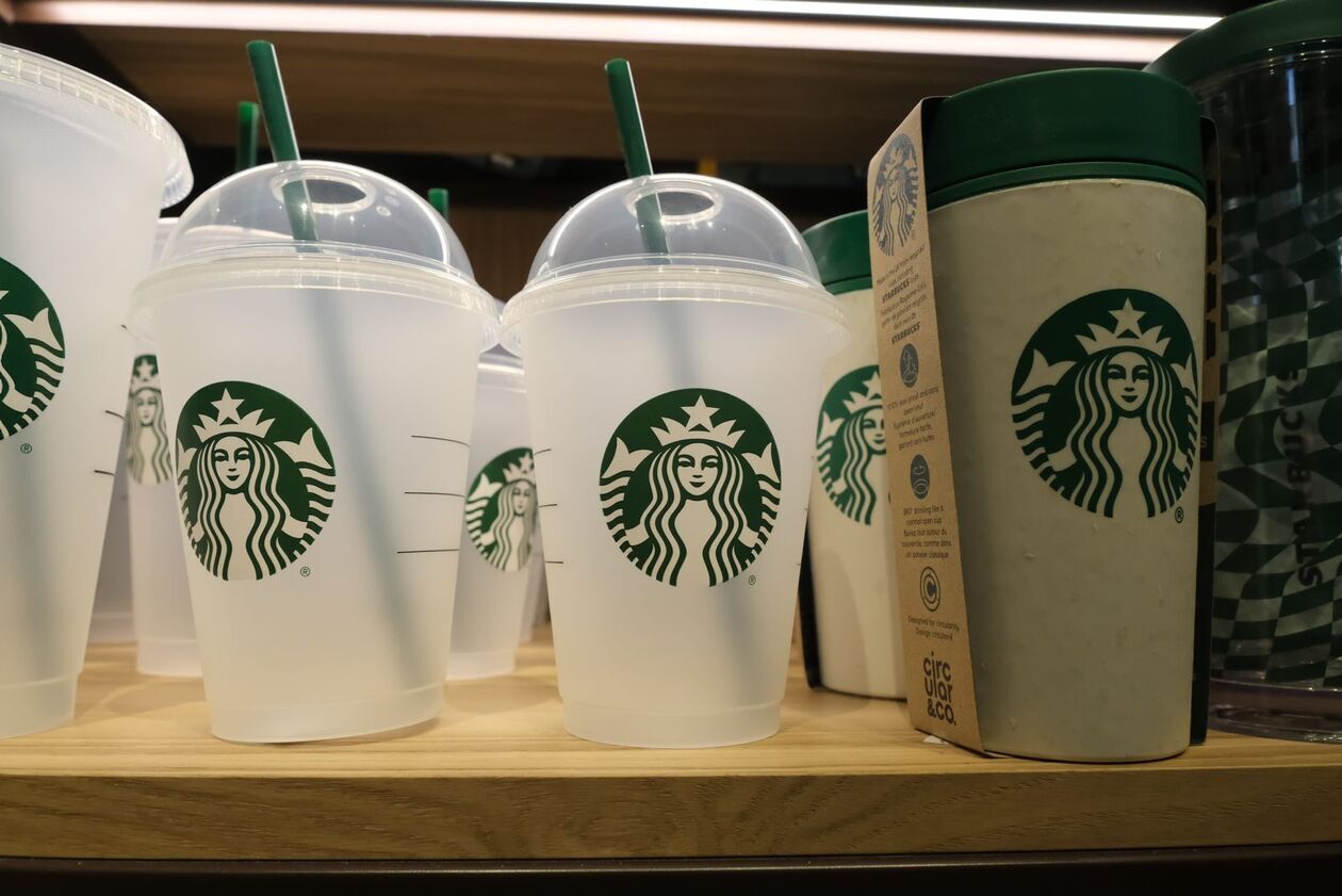  Pierwszy na Lubelszczyźnie Starbucks otwarty (zdjęcie 7) - Autor: DW