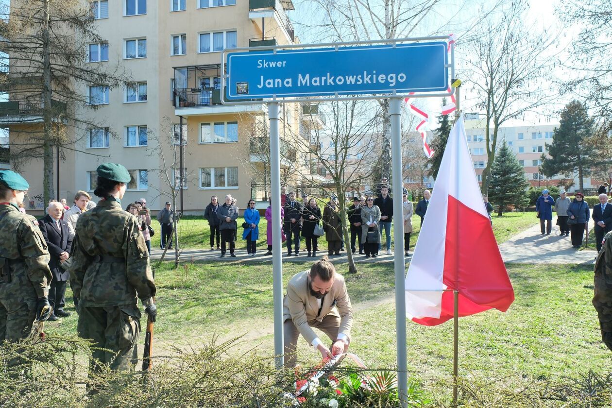  Odsłonięcie tablicy z nazwą skweru im. Jana Markowskiego –  kompozytora i pianisty z Lublina (zdjęcie 20) - Autor: DW
