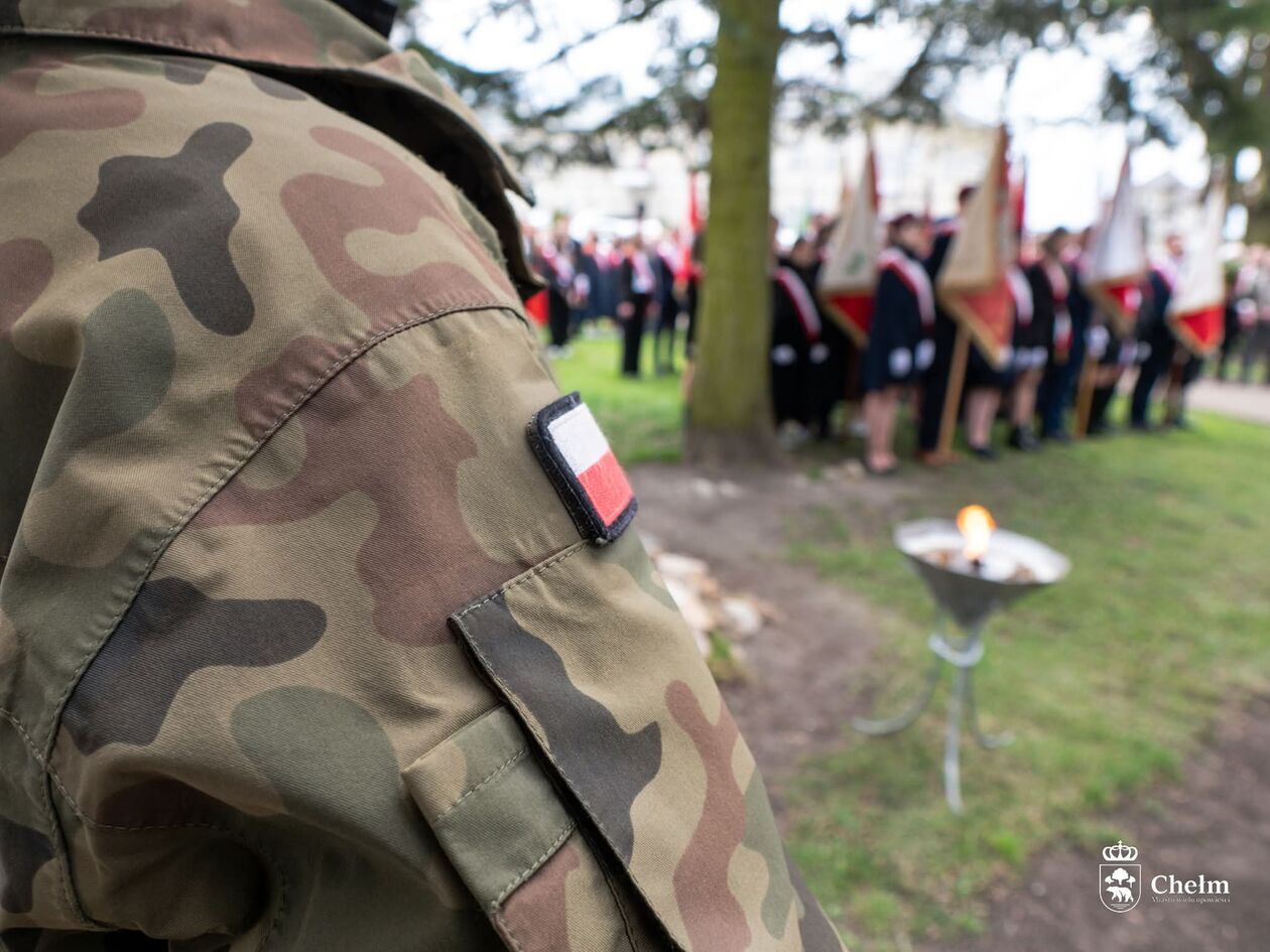  Uroczystości w Chełmie upamiętniające 85. rocznicę Zbrodni Katyńskiej oraz 15. rocznicę Katastrofy S (zdjęcie 25) - Autor: UM Chełm 