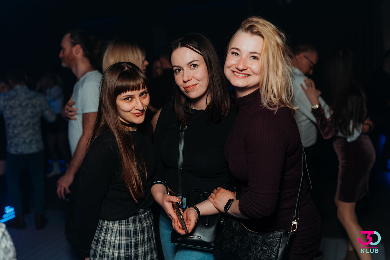  Galeria z imprezy w Klubie 30 (zdjęcie 14) - Autor: Klub 30