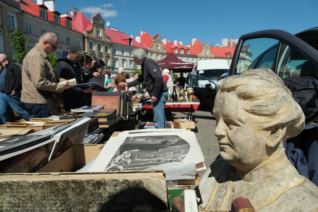  Lubelska giełda staroci popularna wśród mieszkańców i przyjezdnych (zdjęcie 23) - Autor: DW